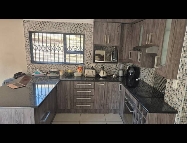 3 BEDROOM DETACHED FOR SALE IN SONNEVELD